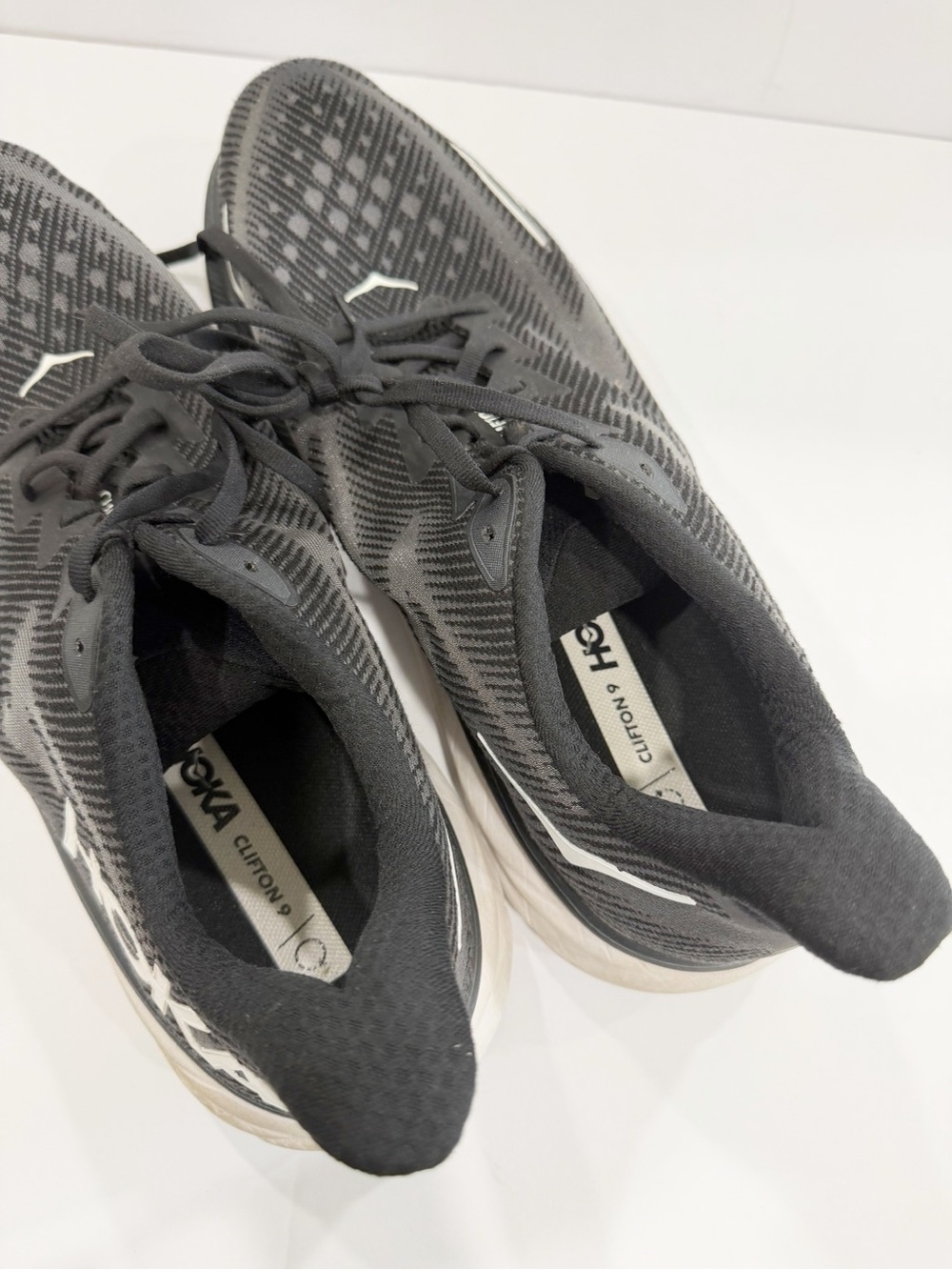 Hoka One One Wide Width Clifton 9 Men’s Shoes - Picture 8 of 11